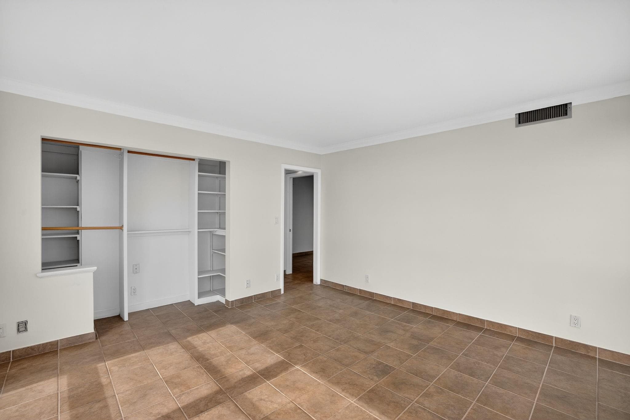 2701 N Ocean Boulevard 7A, Fort Lauderdale, FL 33308 — photo 27 of 61