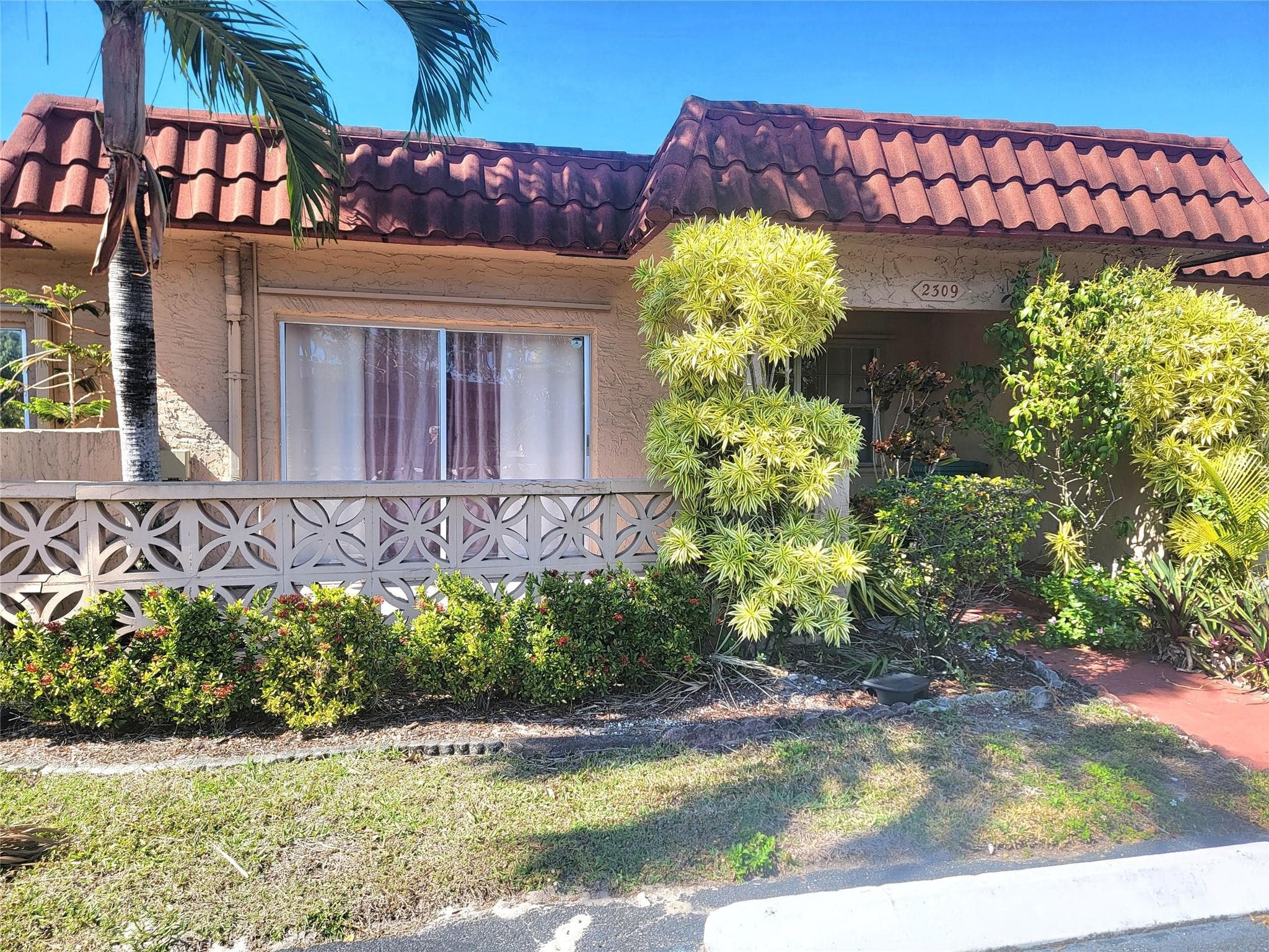 2309 SW 81st Terrace 5, North Lauderdale, FL 33068 — photo 1 of 22