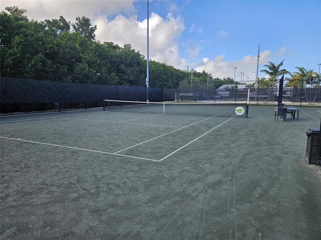 580 Egret Drive 310, Hallandale Beach, FL 33009 — photo 34 of 40