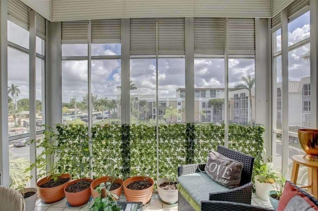 2990 NE 16th Avenue 301, Oakland Park, FL 33334 — photo 23 of 29