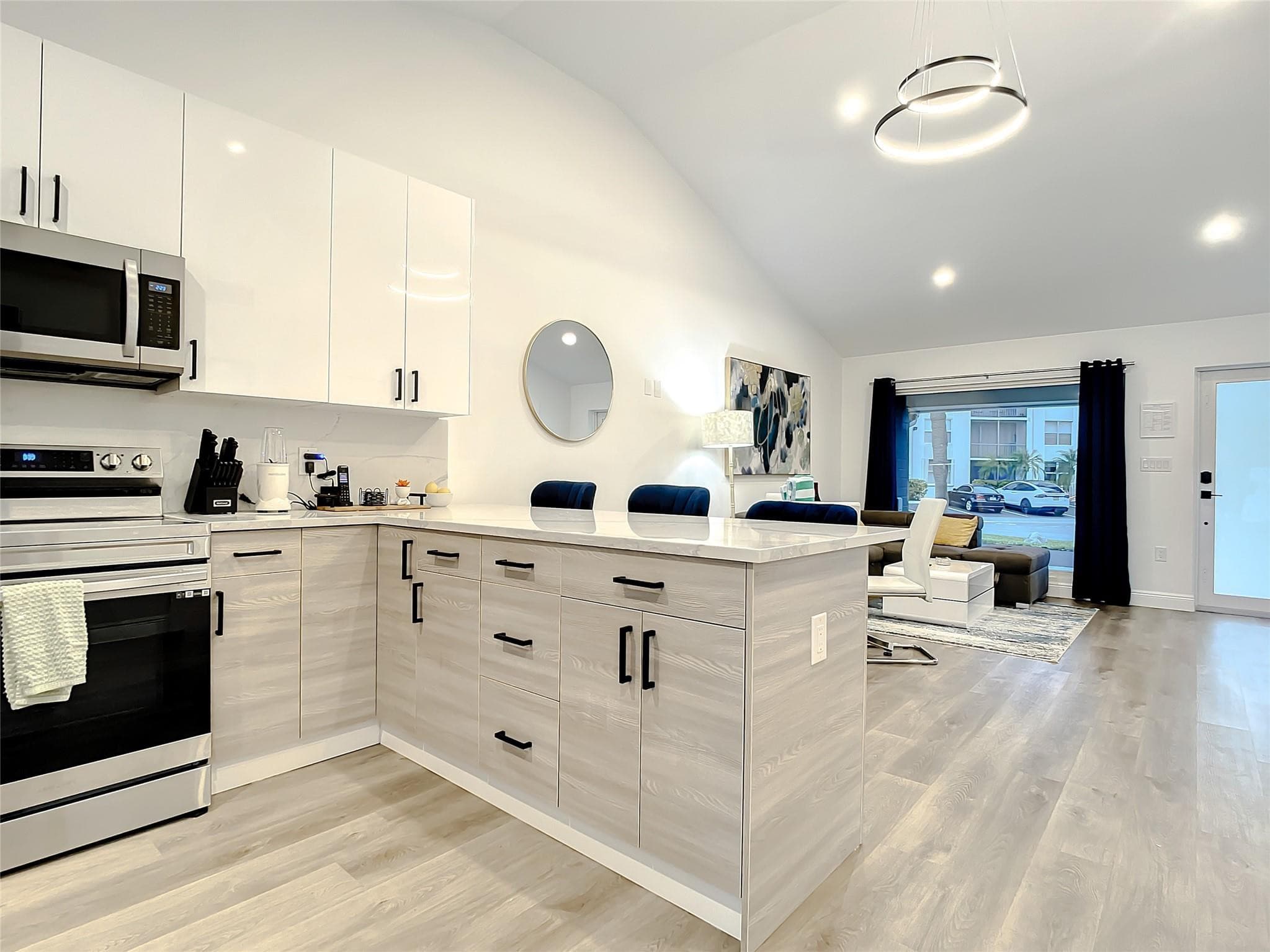 2100 NE 45th Street 1, Fort Lauderdale, FL 33308 — photo 4 of 33