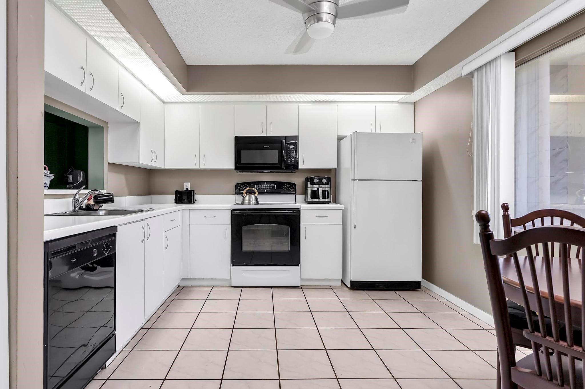 1601 SW 128th Terrace 407a, Pembroke Pines, FL 33027 — photo 4 of 34