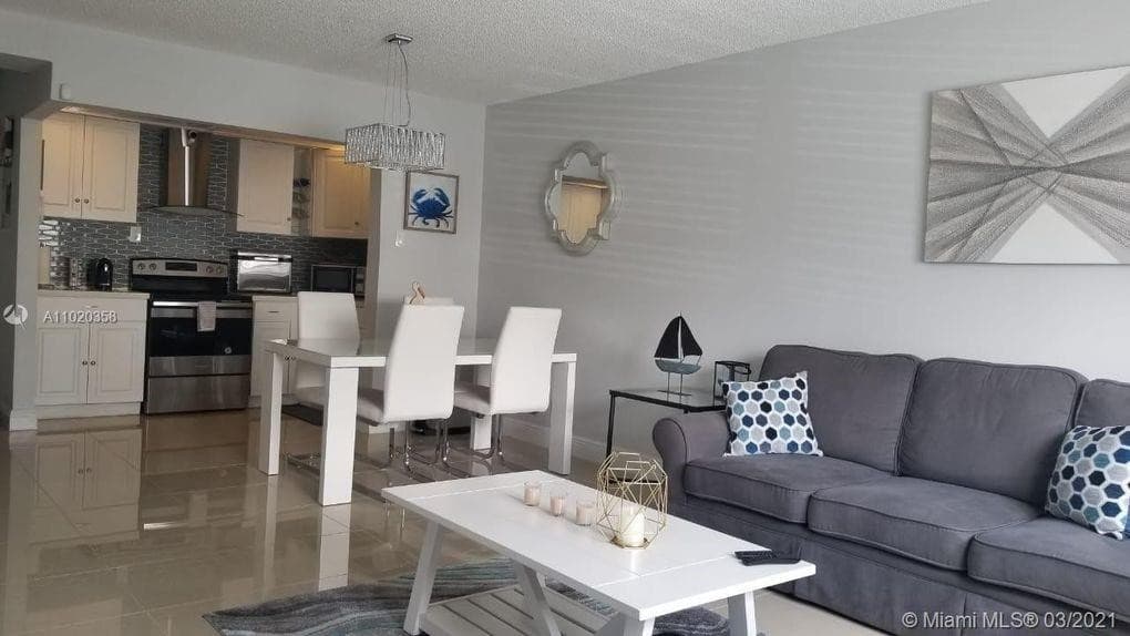 1560 Mckinley Street 110W, Hollywood, FL 33020 — photo 2 of 11