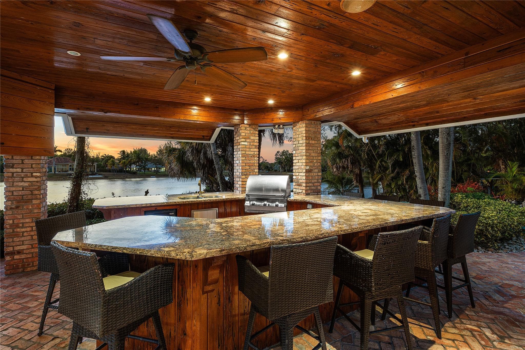 8035 Dillman Road, West Palm Beach, FL 33411 — photo 9 of 70