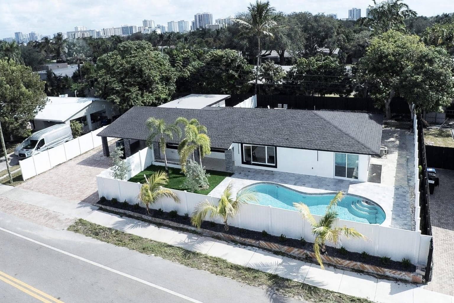 2716 Middle River Drive, Fort Lauderdale, FL 33306 — photo 3 of 11