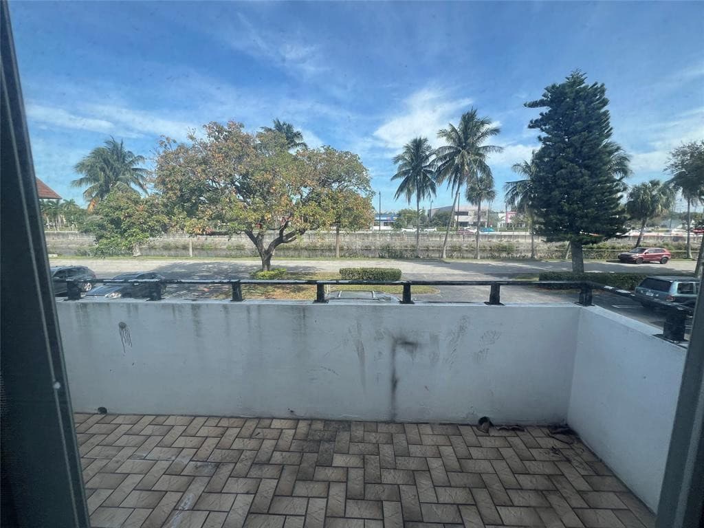 230 SW 1st Street G-8, Pompano Beach, FL 33060 — photo 14 of 23
