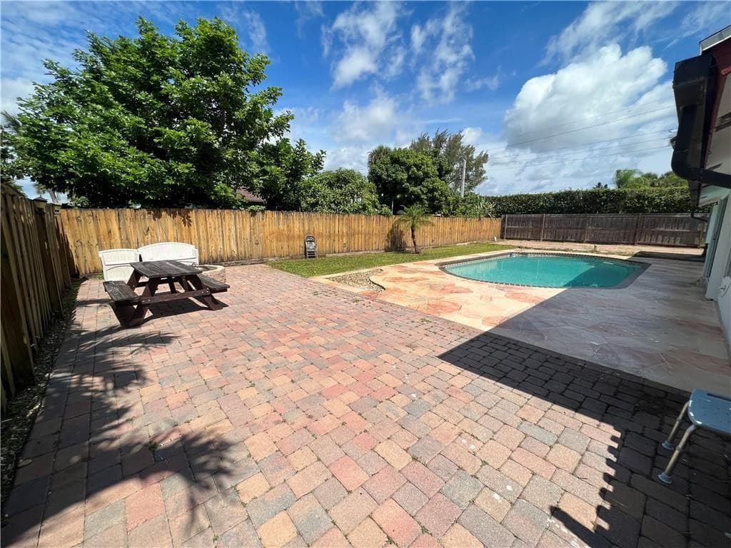 230 SW 1st Street G-8, Pompano Beach, FL 33060 — photo 17 of 23