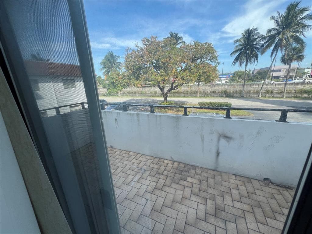 230 SW 1st Street G-8, Pompano Beach, FL 33060 — photo 21 of 23