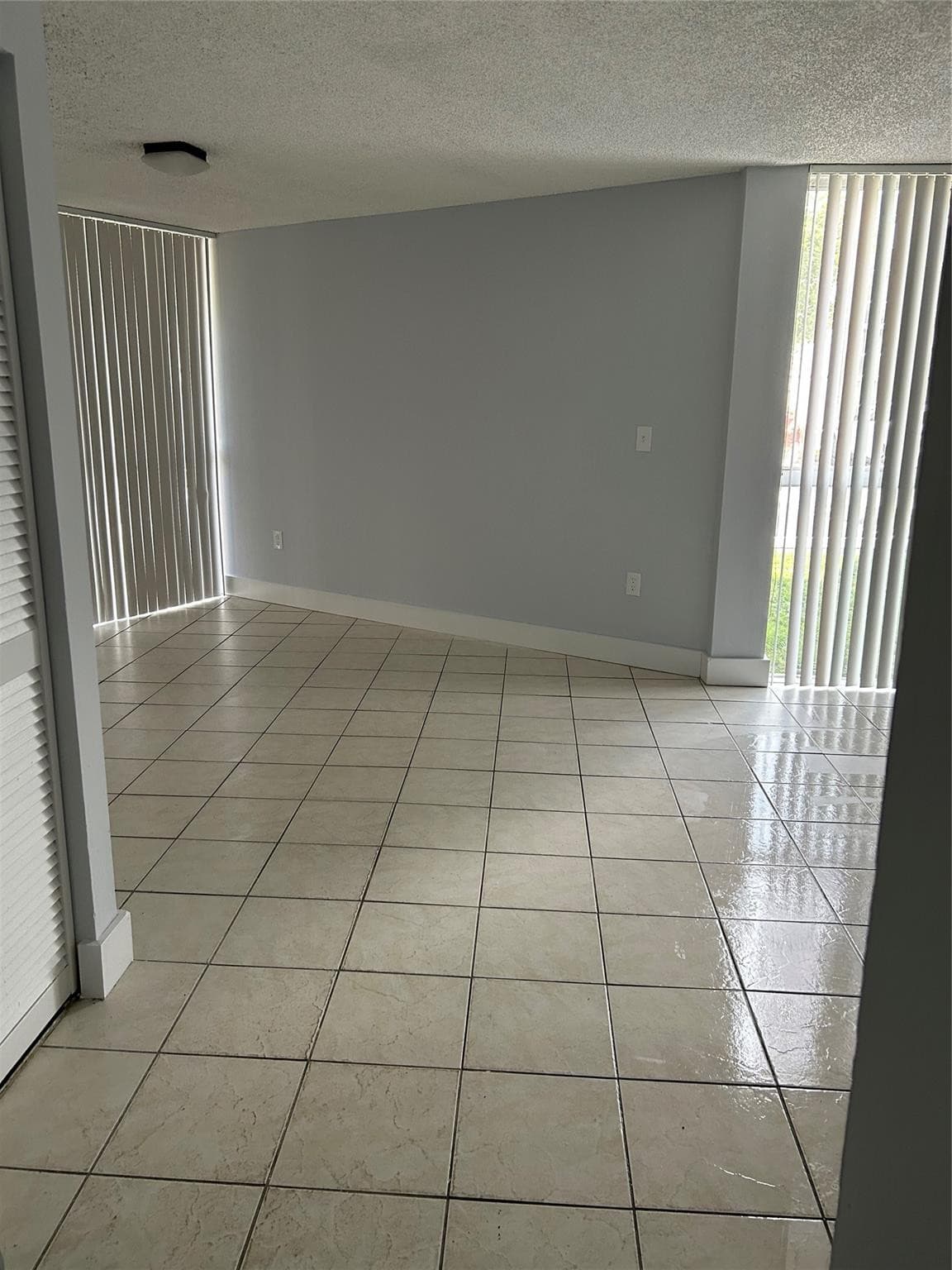 7035 NW 186th Street D-111, Hialeah, FL 33015 — photo 4 of 16