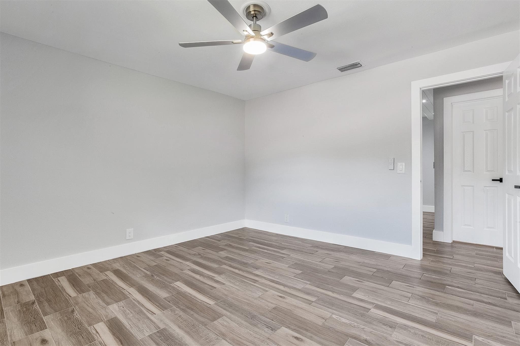 Condominium in Coral Springs — photo 18 of 32
