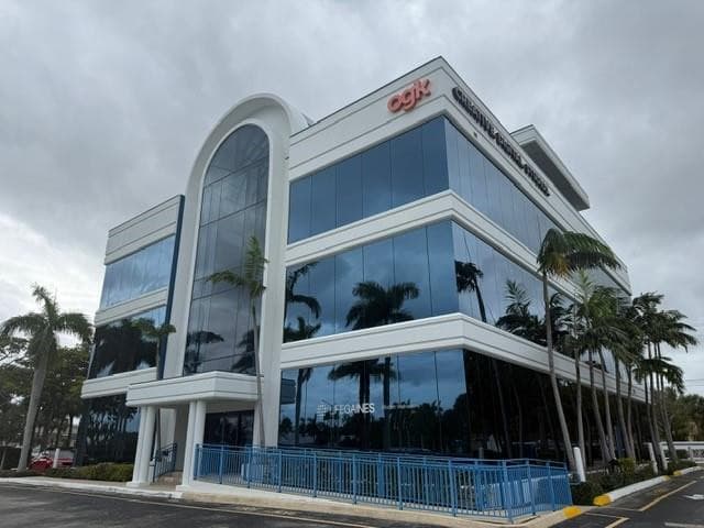 3785 N Federal Highway, Boca Raton, FL 33431 — photo 1 of 9