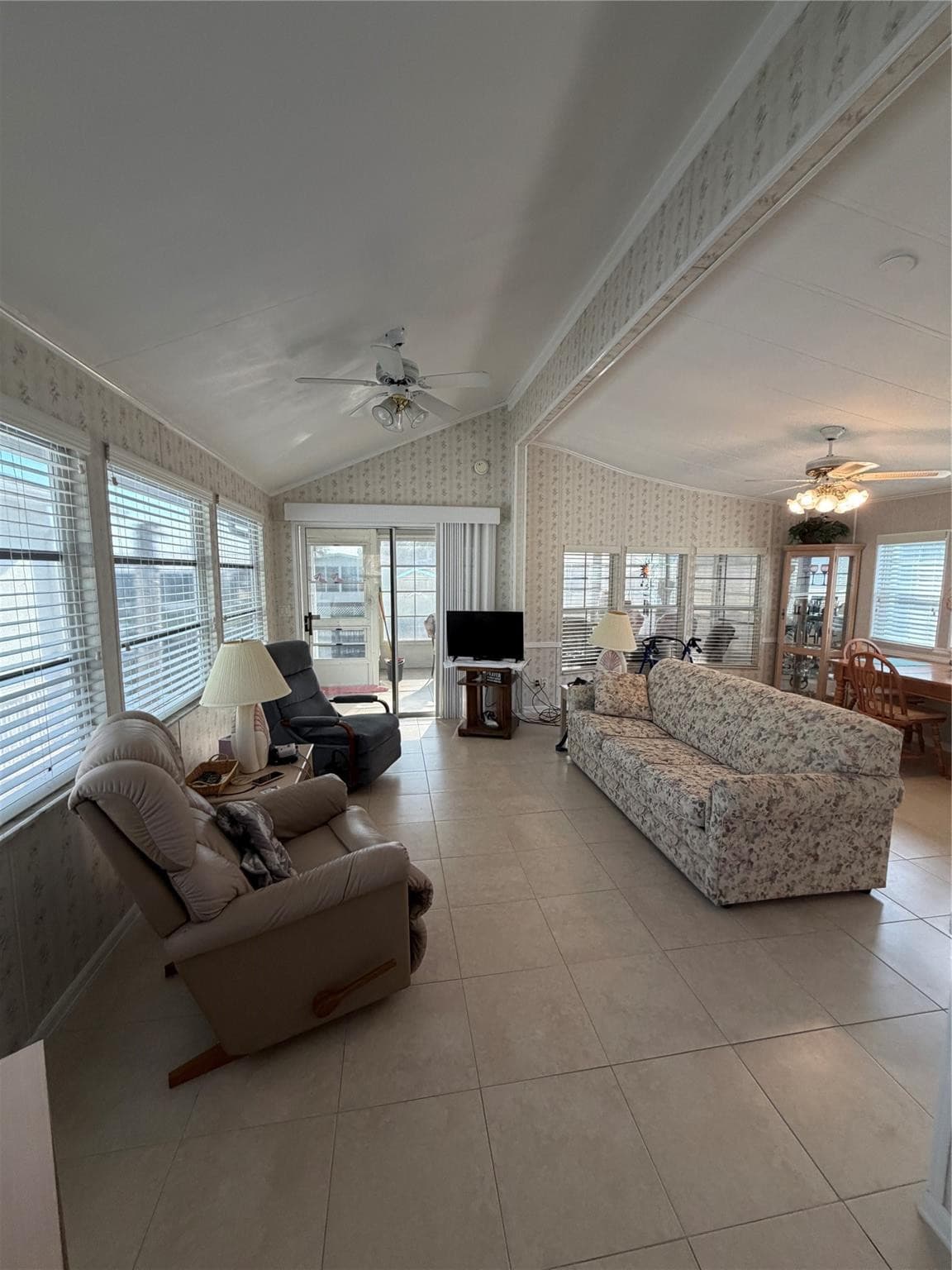 42 Turtle Road, Okeechobee, FL 34974 — photo 5 of 25