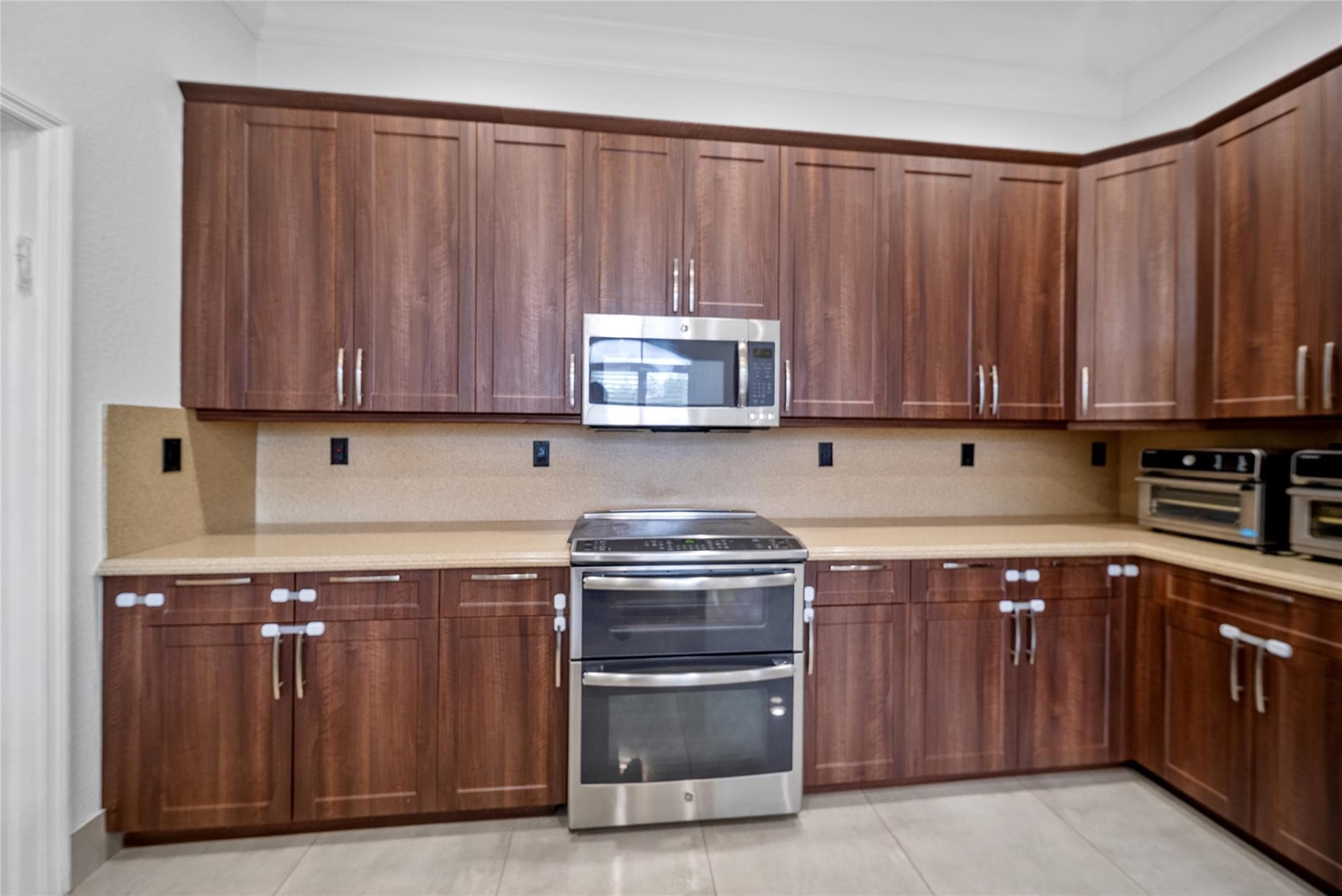 4916 SW 38th Way, Hollywood, FL 33312 — photo 7 of 47