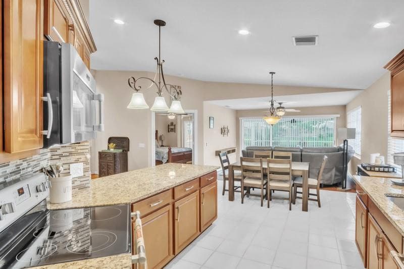 1531 NW Amherst Drive B, Port St. Lucie, FL 34986 — photo 13 of 40