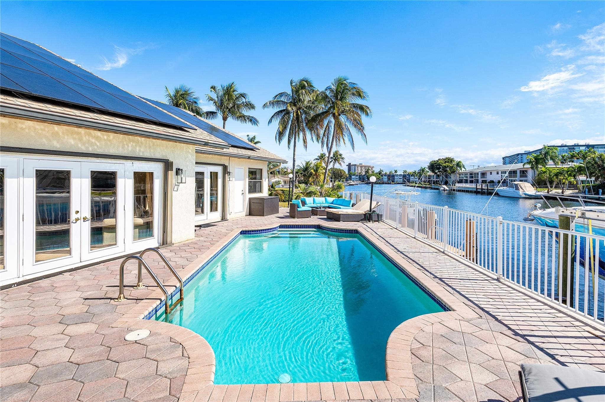 630 SE 9th Avenue, Pompano Beach, FL 33060 — photo 5 of 51