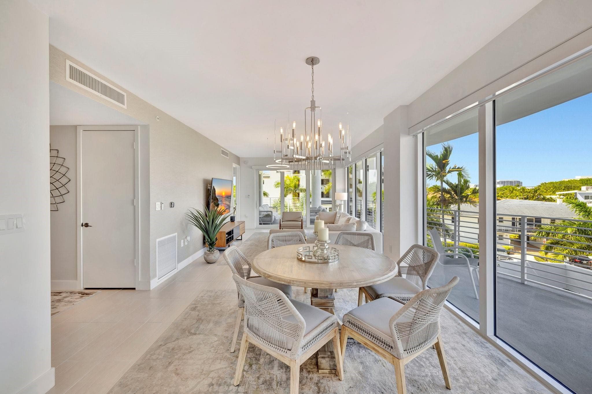 612 Bayshore Drive 301, Fort Lauderdale, FL 33304 — photo 8 of 77