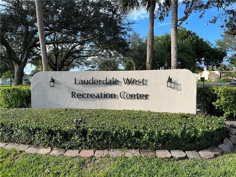 8845 NW 14th Street, Plantation, FL 33322 — photo 29 of 61