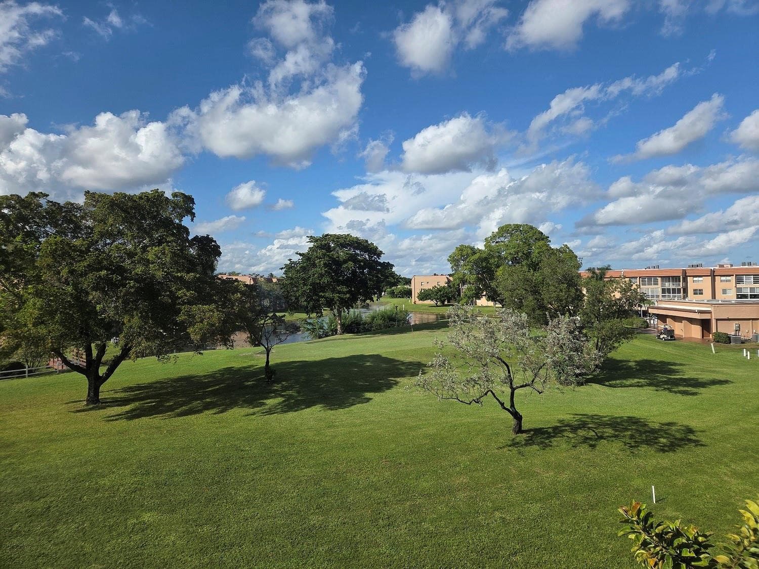 9721 Sunrise Lakes Boulevard 305, Sunrise, FL 33322 — photo 3 of 4