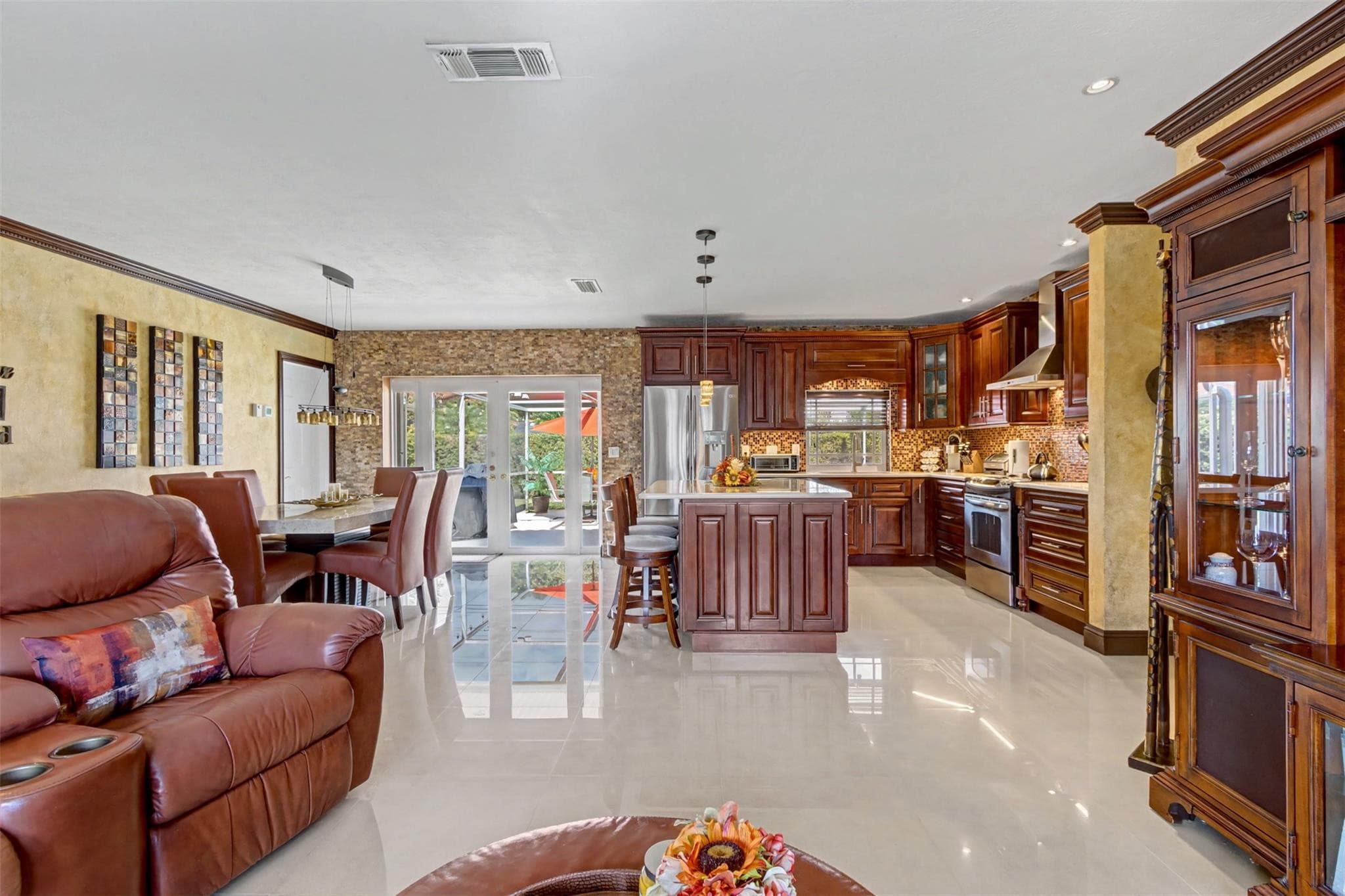 1017 NE 4th Street, Hallandale Beach, FL 33009 — photo 16 of 60