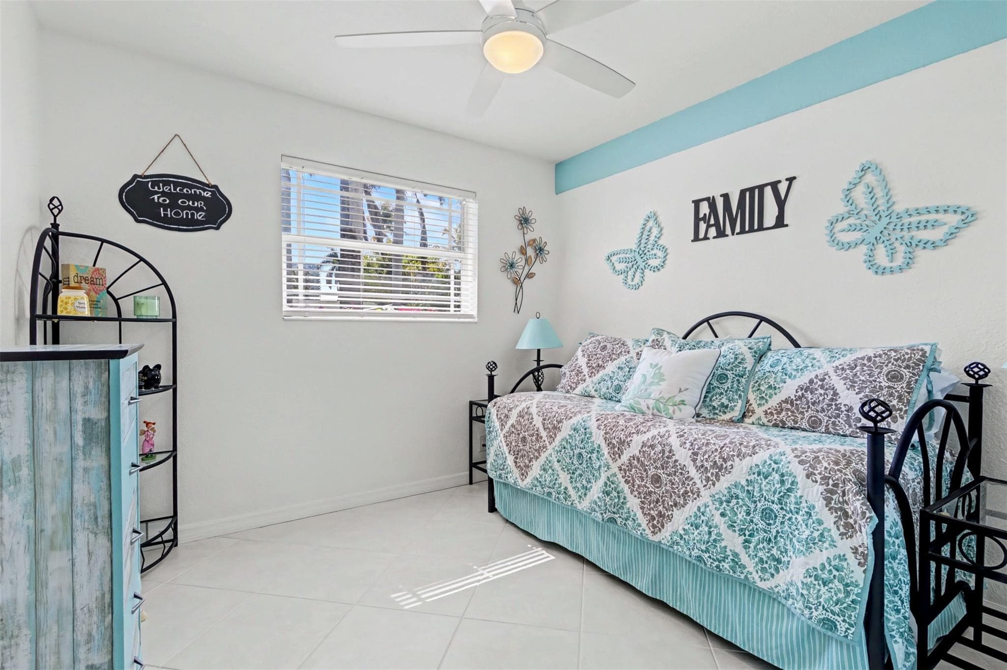 1017 NE 4th Street, Hallandale Beach, FL 33009 — photo 36 of 60