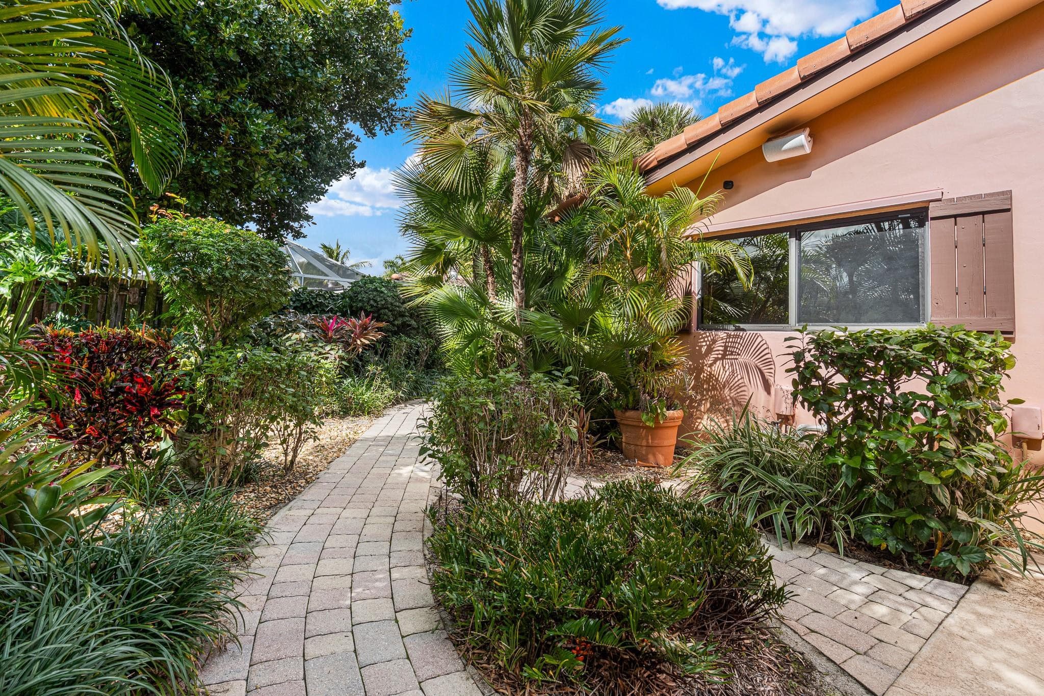 708 NW 6th Drive, Boca Raton, FL 33486 — photo 25 of 52