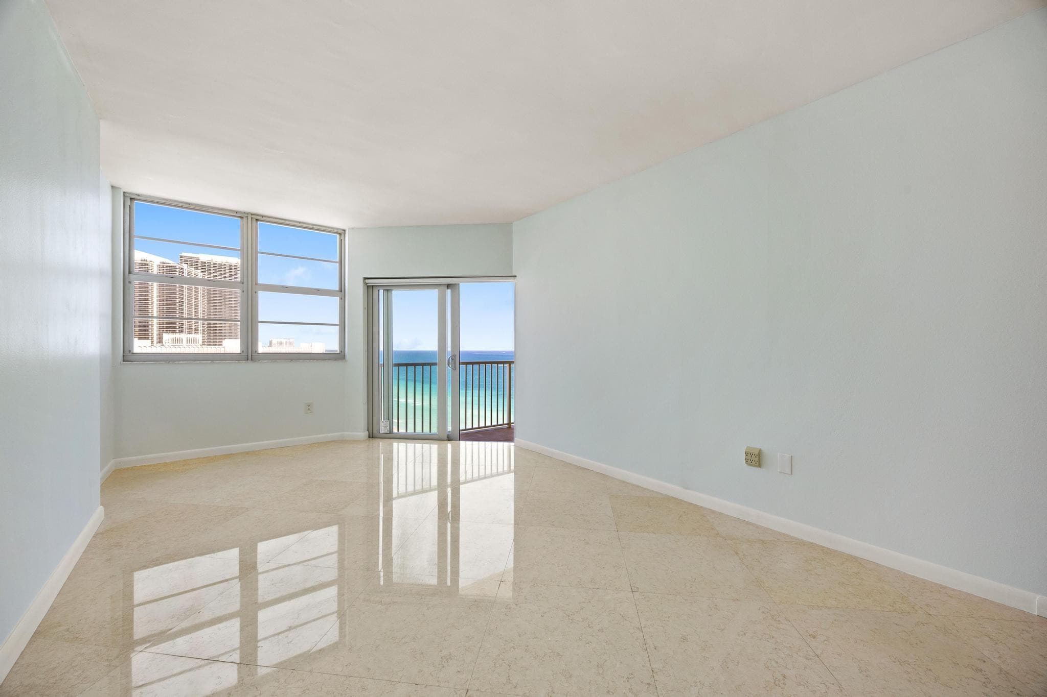 1950 S Ocean Drive PHB, Hallandale Beach, FL 33009 — photo 12 of 37