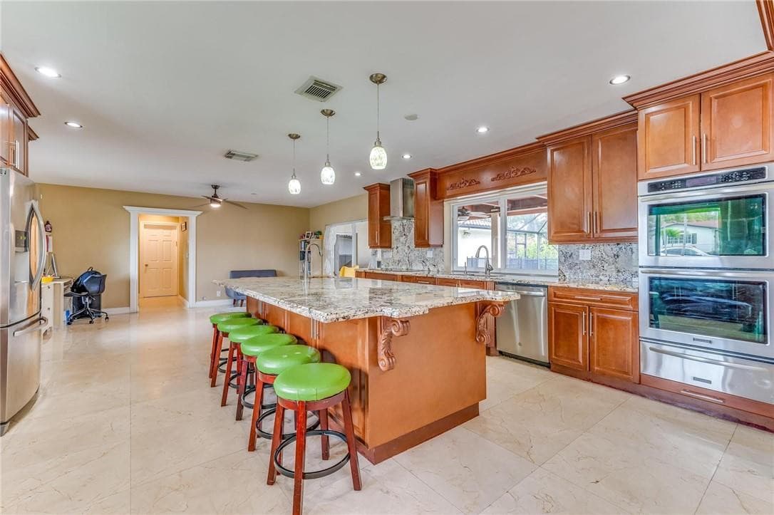 4000 N 41st Court, Hollywood, FL 33021 — photo 7 of 26