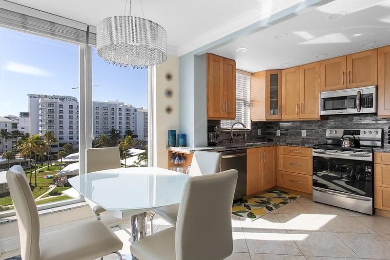 1010 S Ocean Boulevard 602, Pompano Beach, FL 33062 — photo 5 of 46