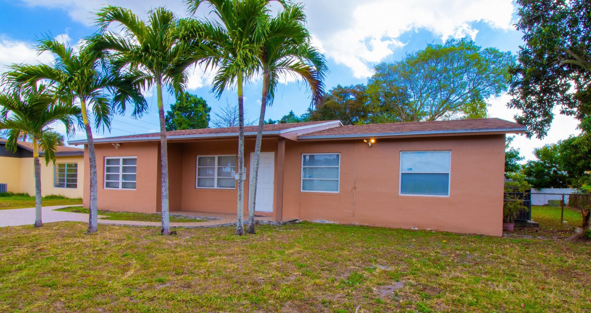 6860 Broadmoor, North Lauderdale, FL 33068 — photo 2 of 20