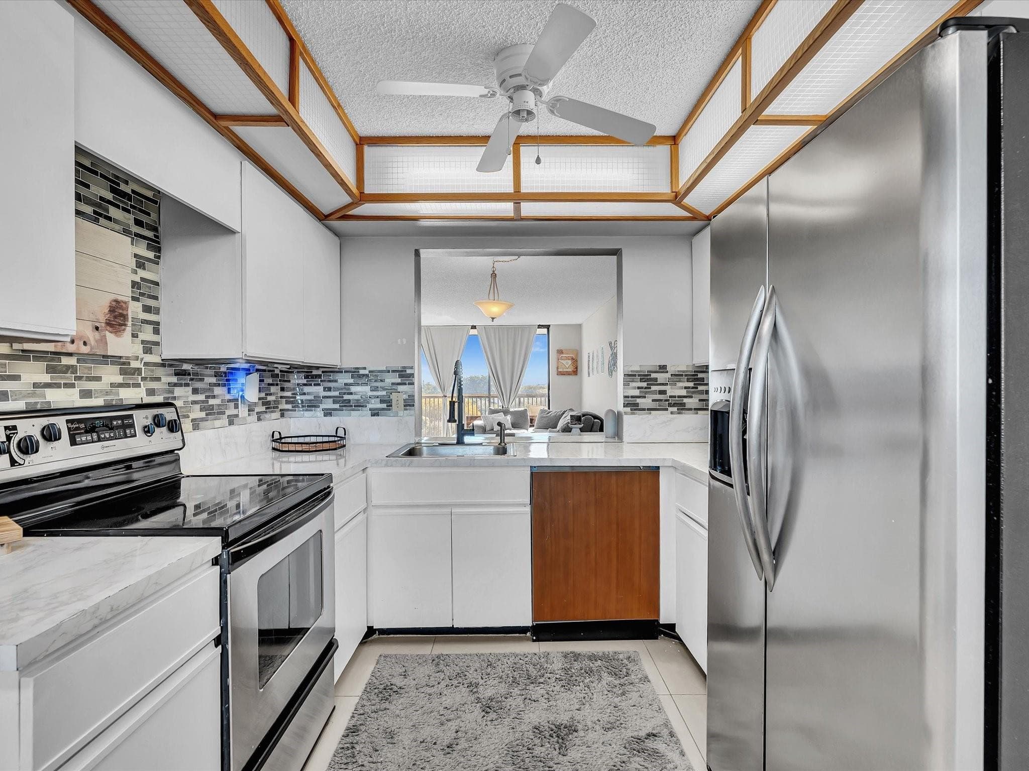 1266 S Military Trail 575, Deerfield Beach, FL 33442 — photo 4 of 25