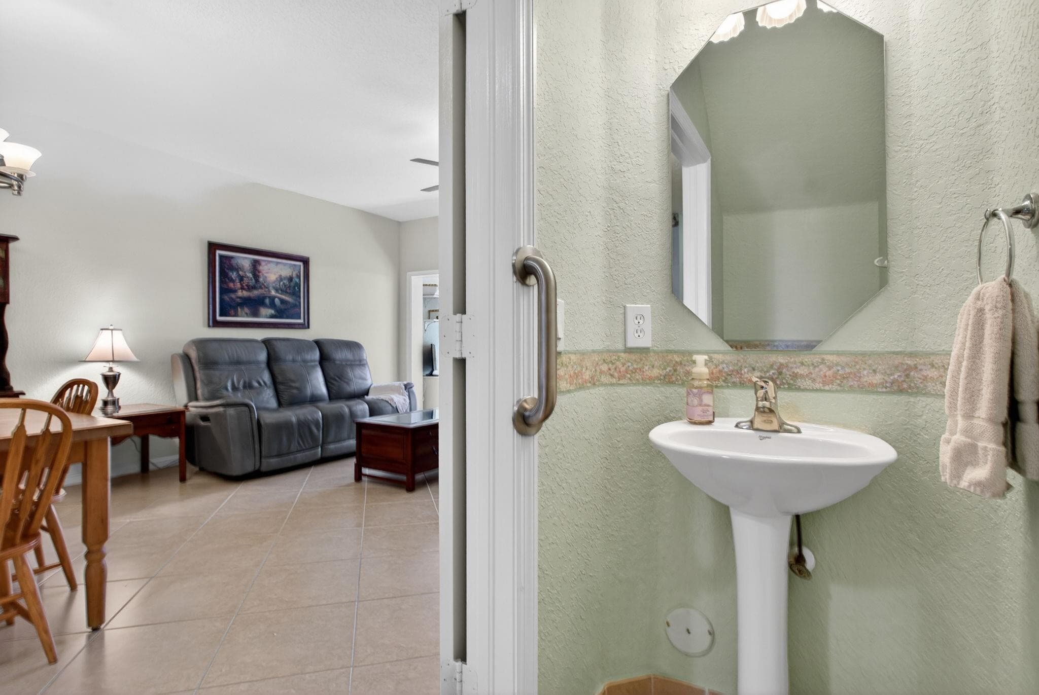 8204 Santa Monica Avenue 8204, Tamarac, FL 33321 — photo 17 of 31