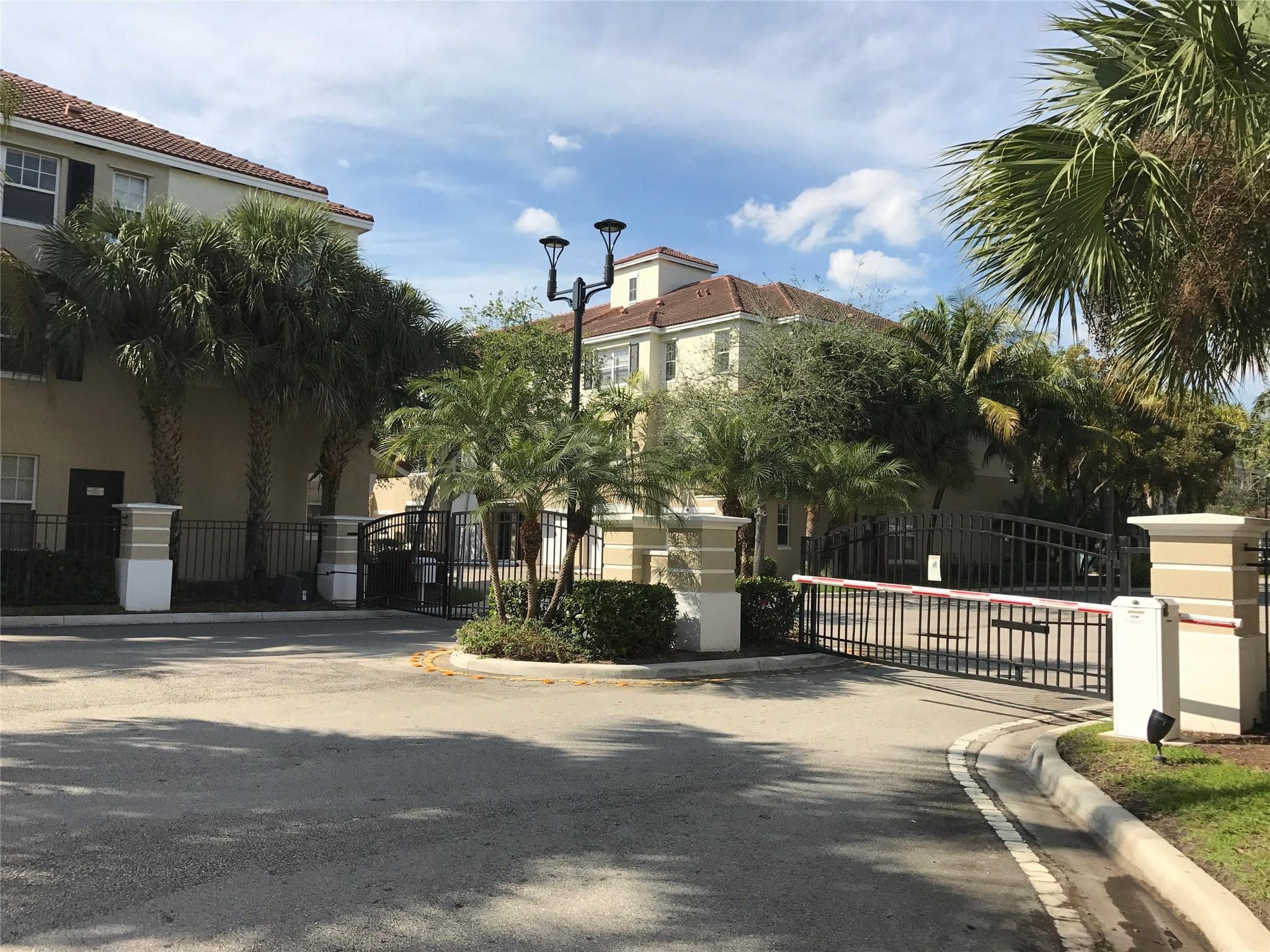 5800 W Sample Road 305, Coral Springs, FL 33067 — photo 26 of 28