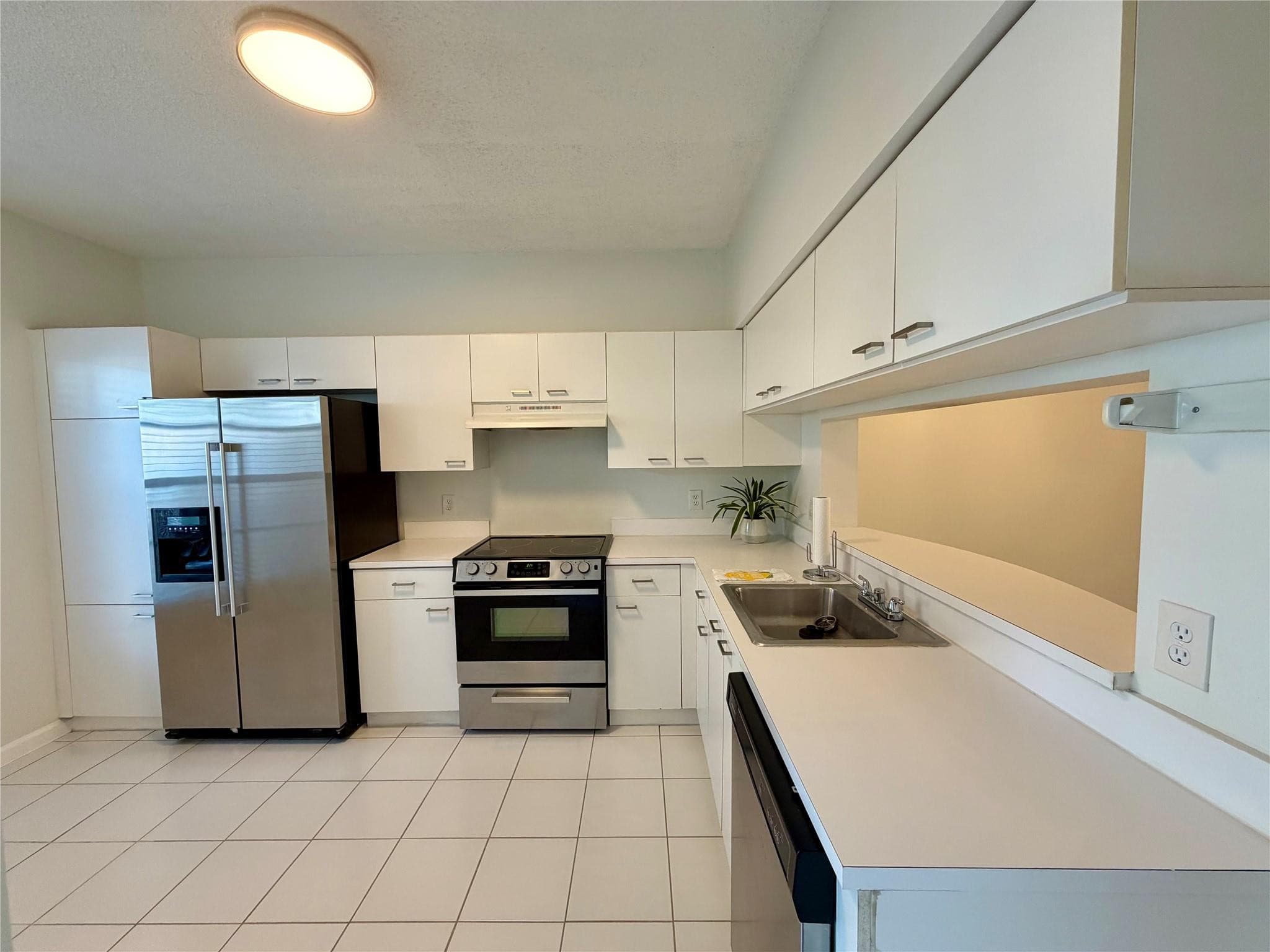 9914 NW 56th Place, Coral Springs, FL 33076 — photo 9 of 30