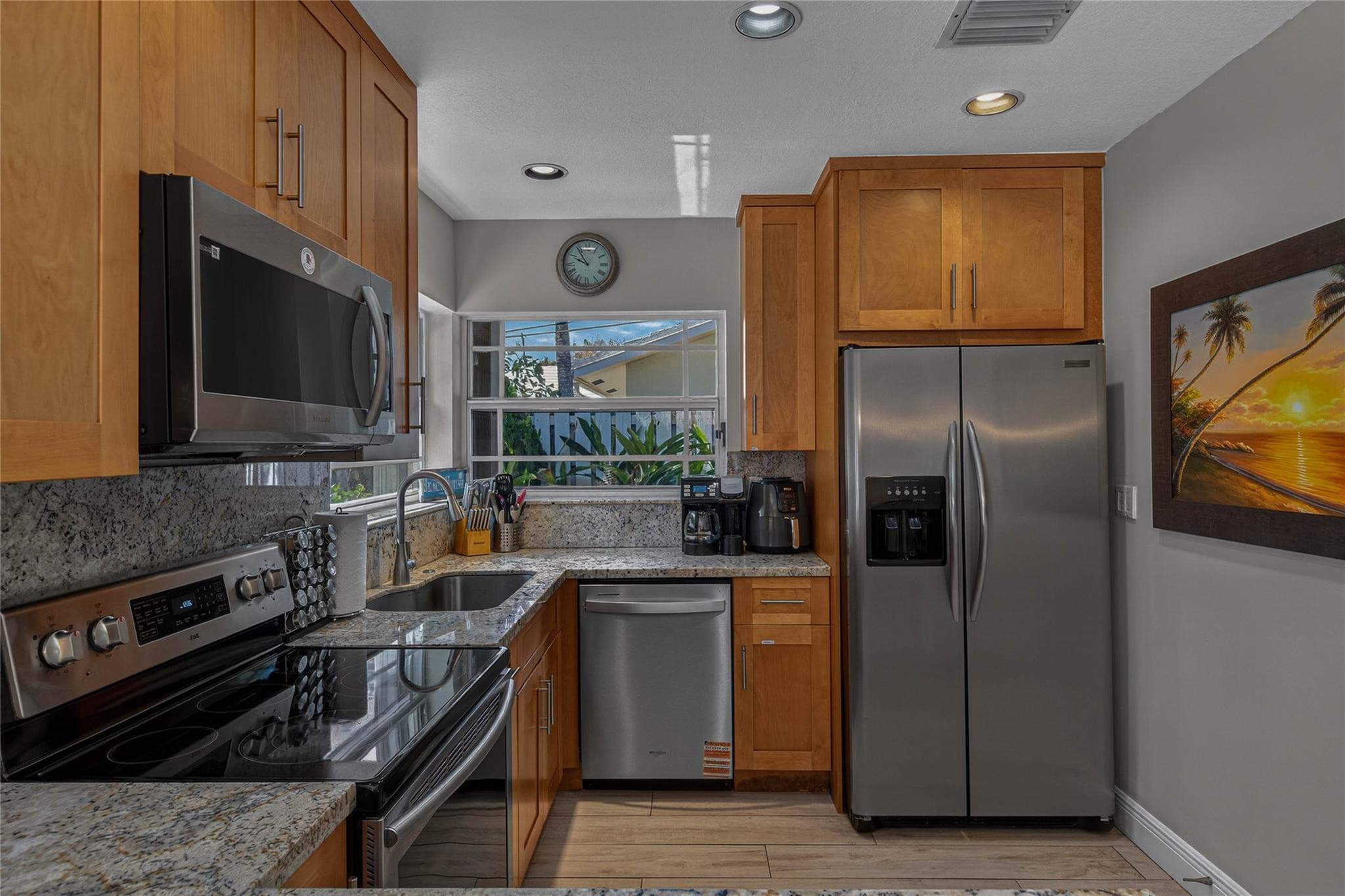 268 Hibiscus Avenue, Lauderdale-By-The-Sea, FL 33308 — photo 26 of 55