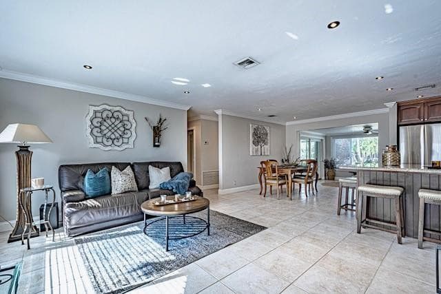 1131 SE 5th Avenue, Pompano Beach, FL 33060 — photo 8 of 39