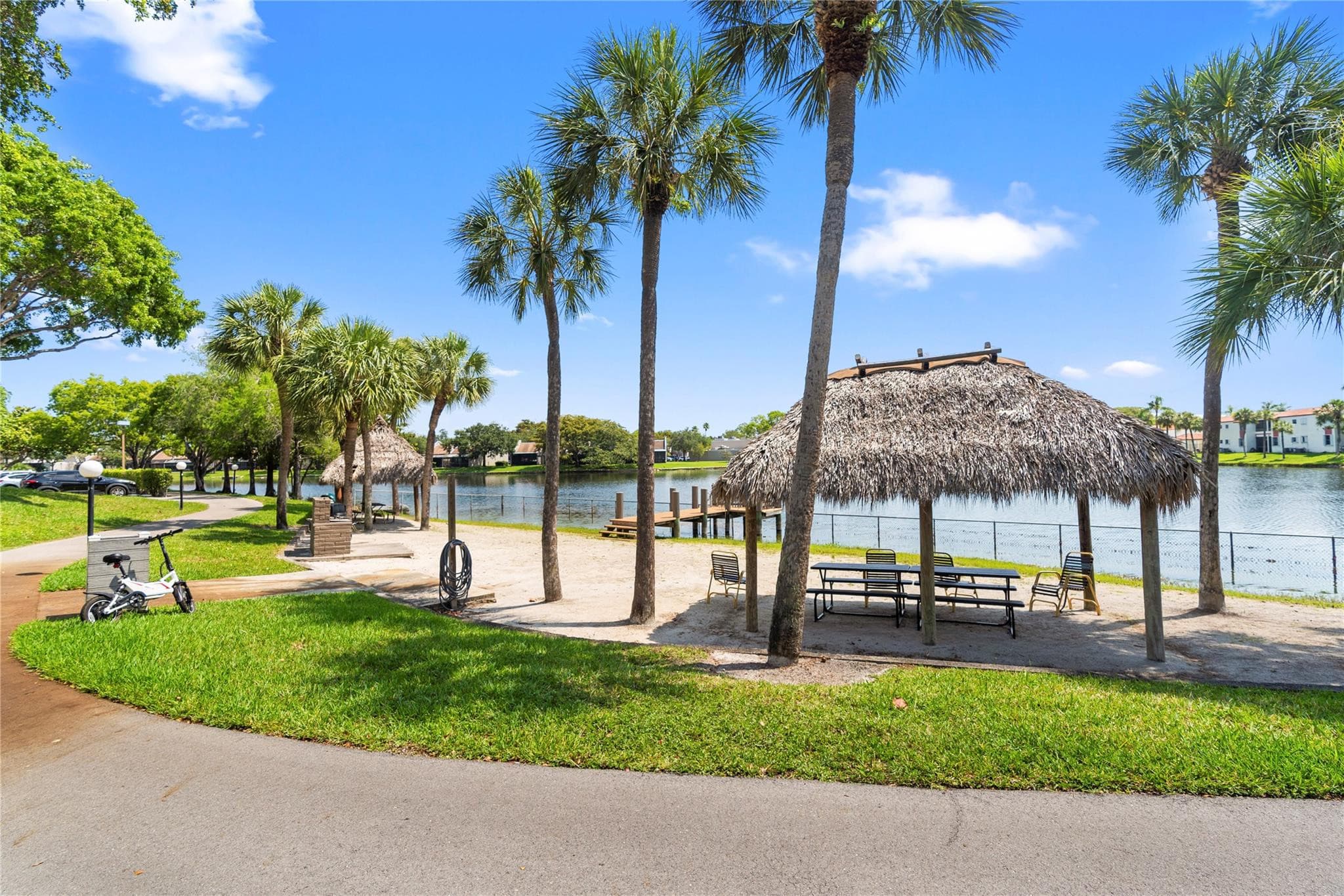 900 Colony Point Circle 511, Pembroke Pines, FL 33026 — photo 25 of 38