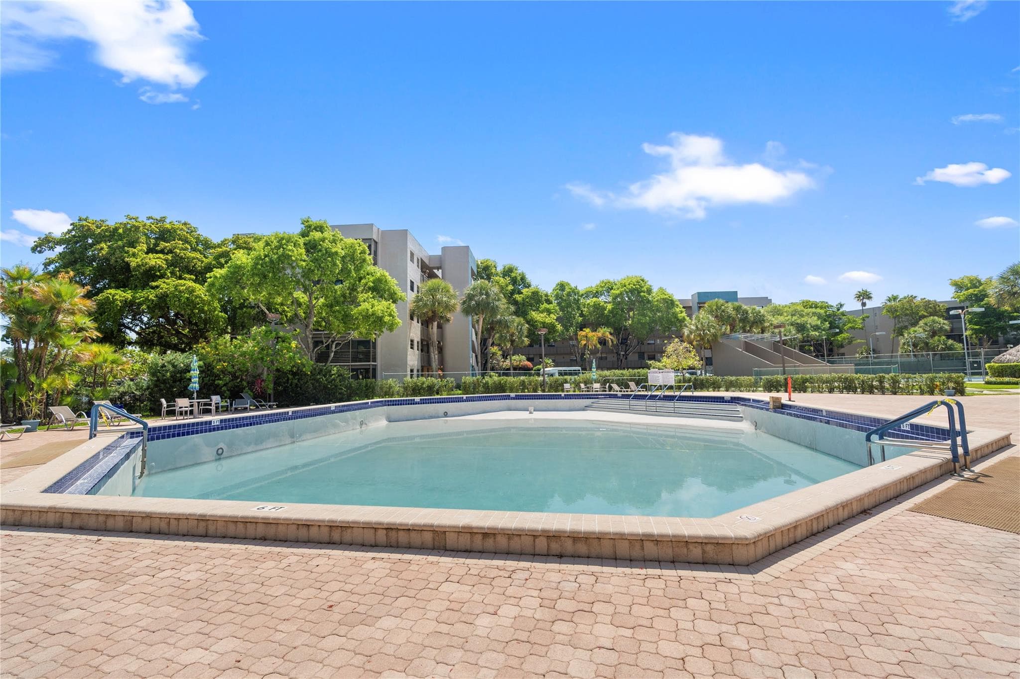 900 Colony Point Circle 511, Pembroke Pines, FL 33026 — photo 32 of 38