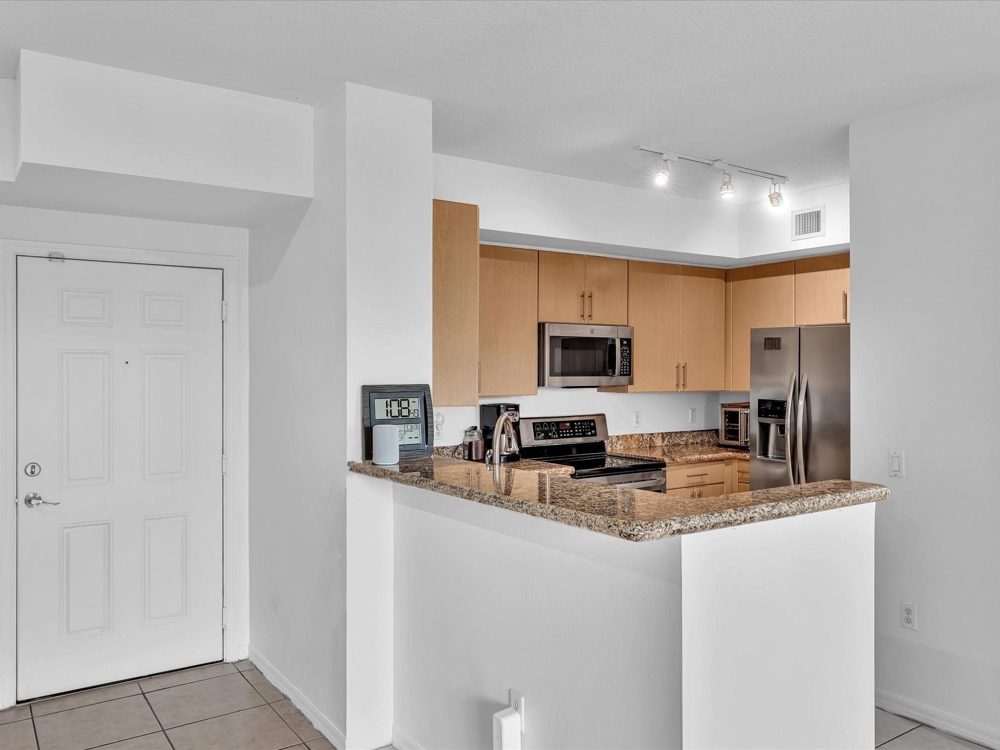 2421 NE 65th Street 406, Fort Lauderdale, FL 33308 — photo 20 of 69
