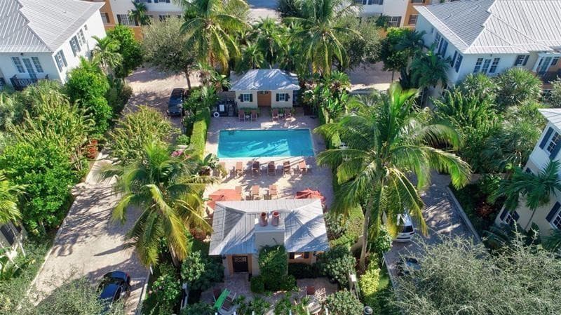 306 E Mallory Circle, Delray Beach, FL 33483 — photo 4 of 36