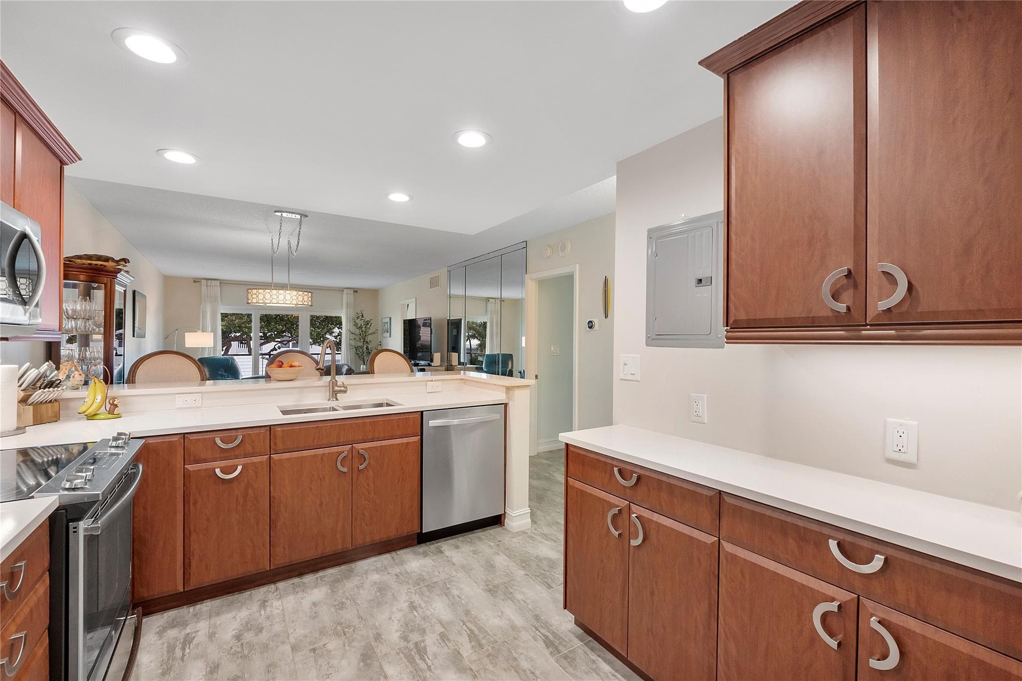 1500 S Ocean Boulevard 207, Lauderdale-By-The-Sea, FL 33062 — photo 6 of 48