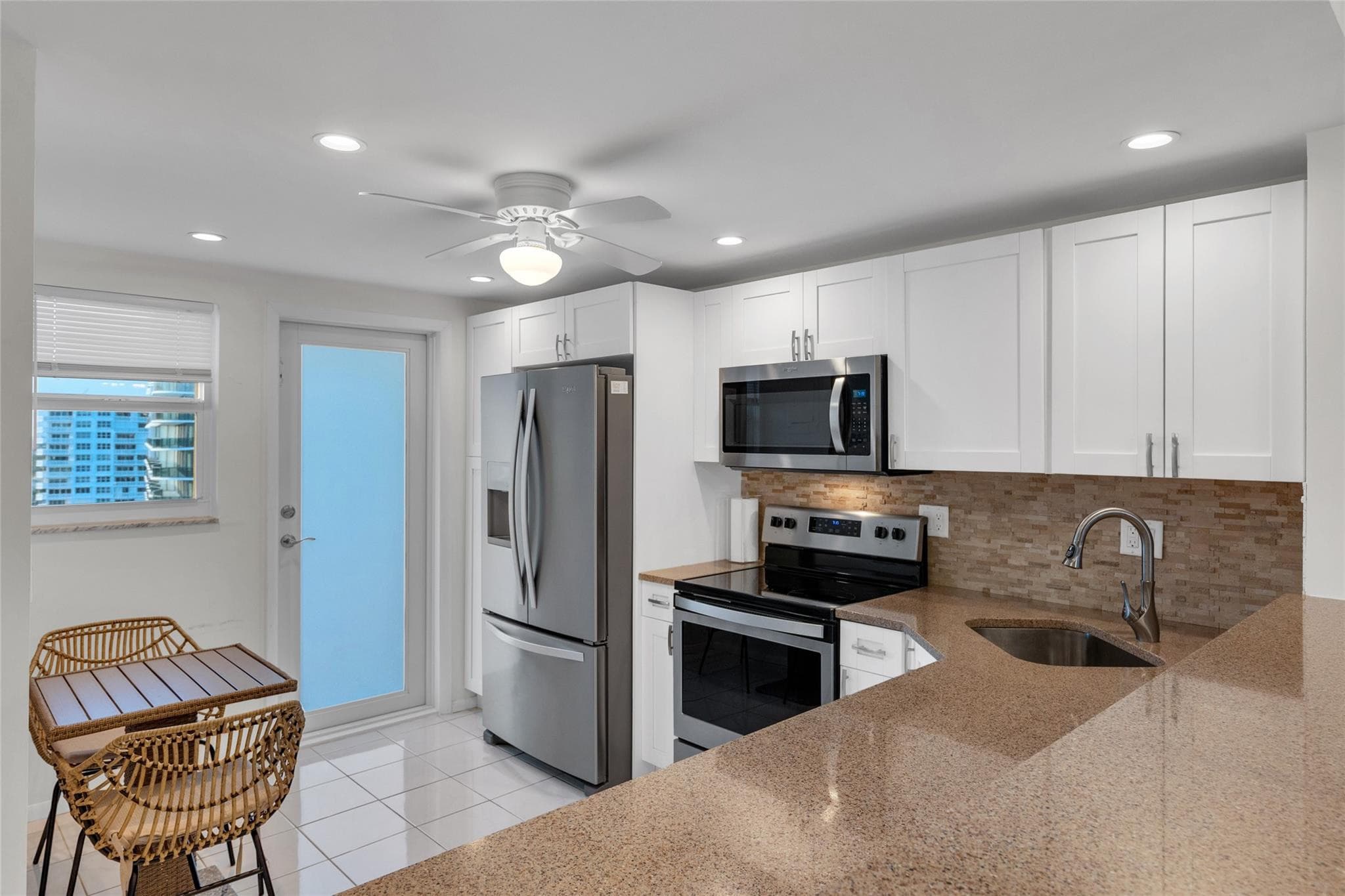 750 N Ocean Boulevard 1503, Pompano Beach, FL 33062 — photo 5 of 42