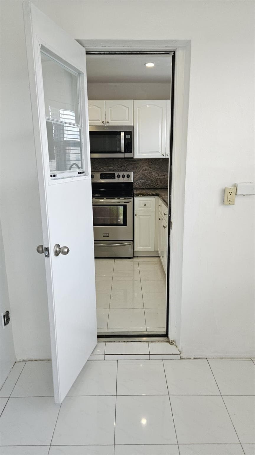4042 NW 19th Street F411, Fort Lauderdale, FL 33313 — photo 4 of 18