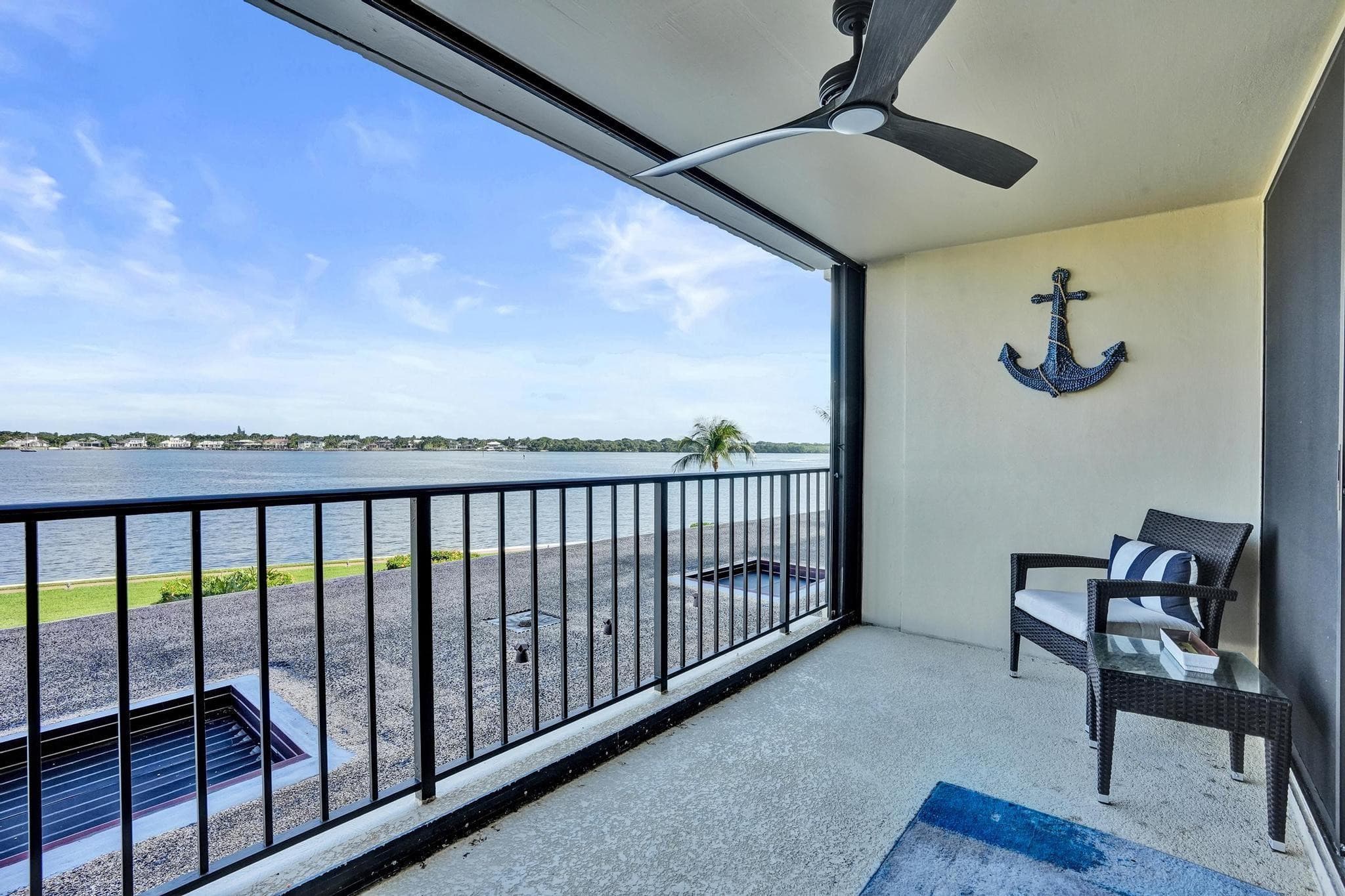 132 Lakeshore Drive 317, North Palm Beach, FL 33408 — photo 8 of 37