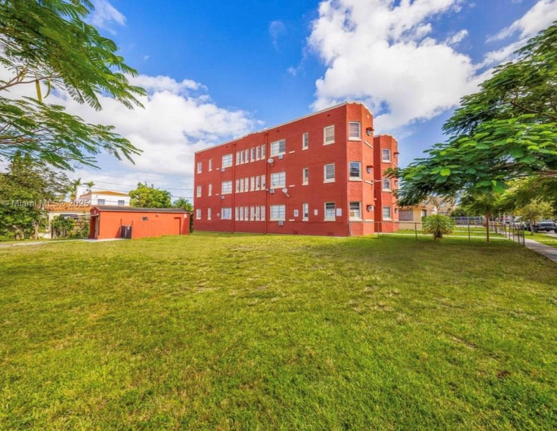 1785 SW 13th Street, Miami, FL 33145 — photo 13 of 33