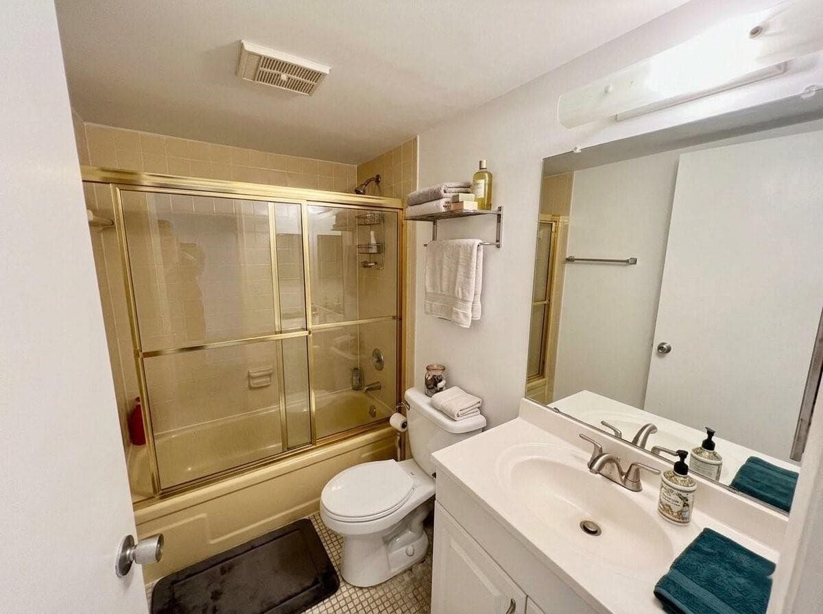 7610 NW 18th Street 305, Margate, FL 33063 — photo 9 of 21