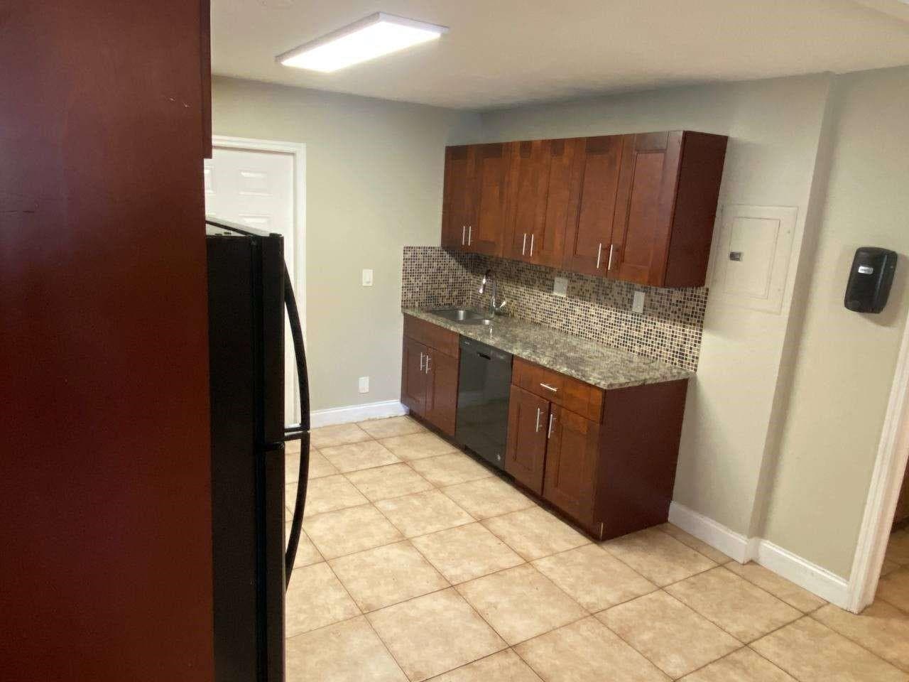141 NW 10th Street, Pompano Beach, FL 33060 — photo 16 of 24