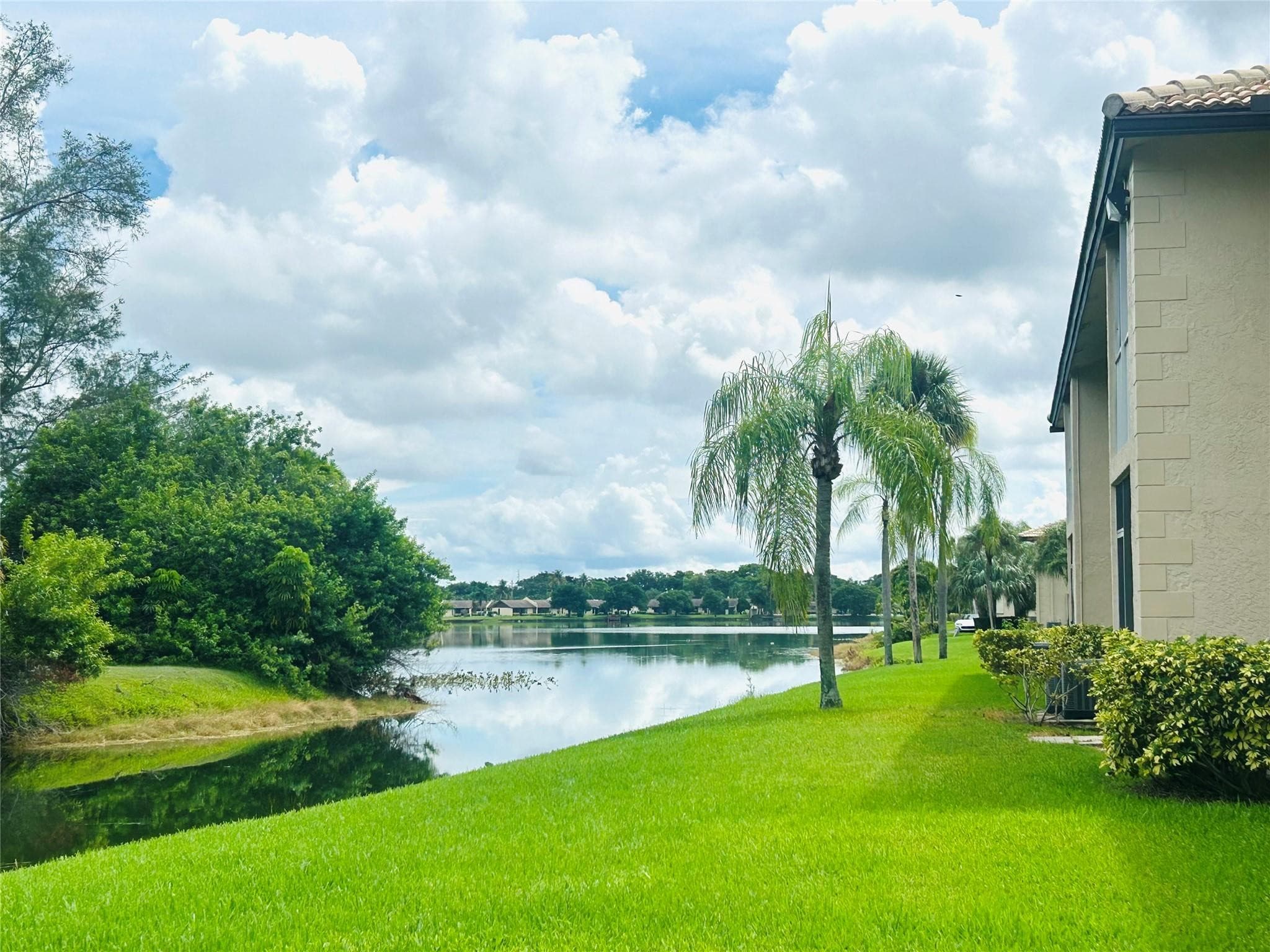 5550 Lakeside Drive 203, Margate, FL 33063 — photo 3 of 30