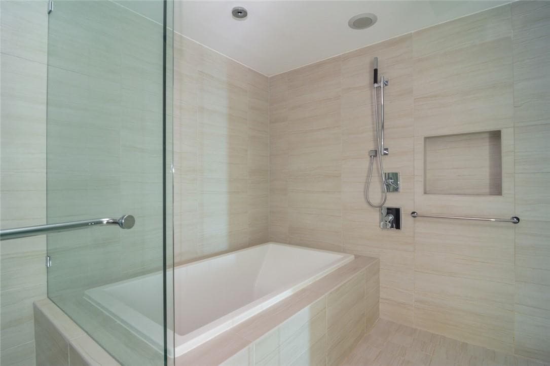 1180 N Federal Highway 1103, Fort Lauderdale, FL 33304 — photo 15 of 75
