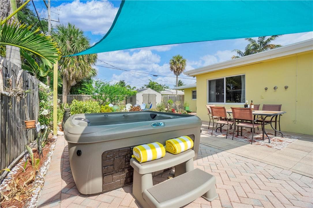 161 SE 5th Court, Pompano Beach, FL 33060 — photo 2 of 64