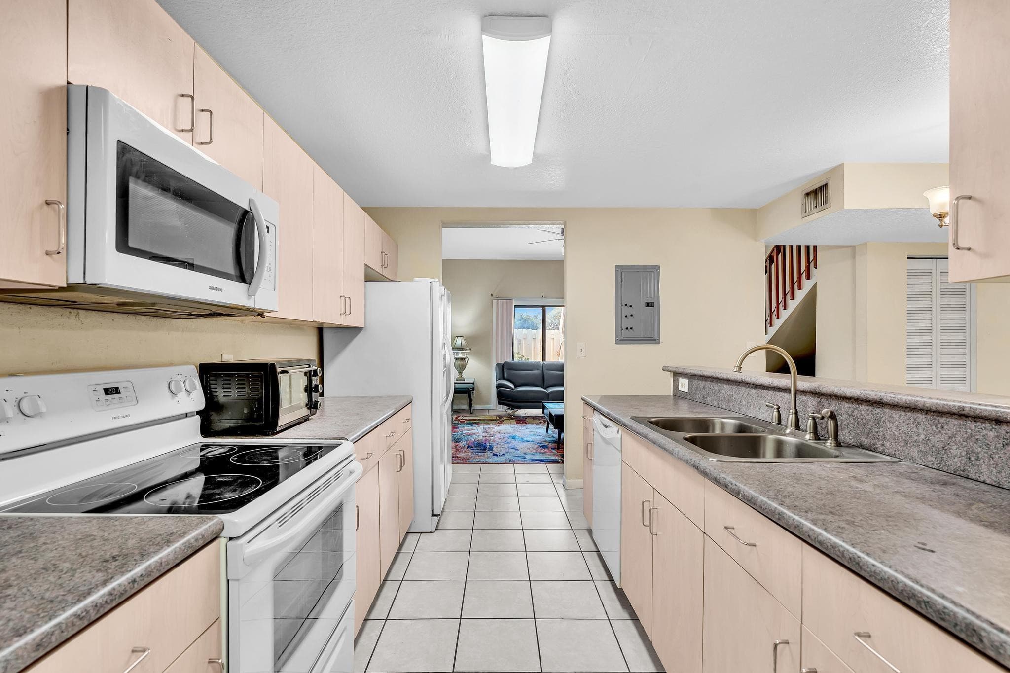 10240 NW 33rd Place, Sunrise, FL 33351 — photo 26 of 41